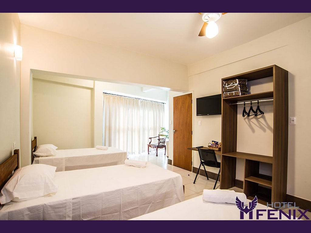 Hotel Fenix Assis Rum bild